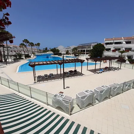 Apartment Atico Parque Don Jose 382 *