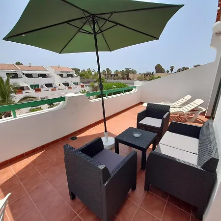Atico Parque Don Jose 382 Apartment