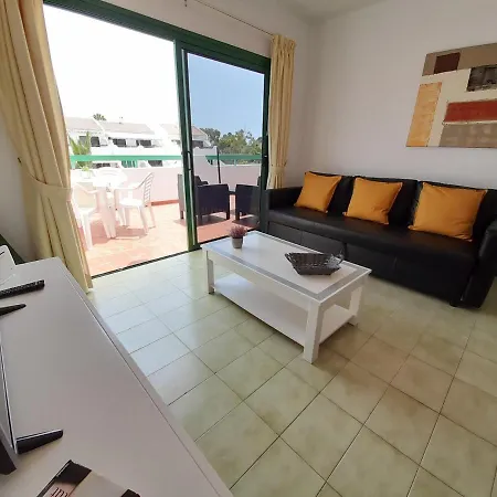 Apartment Atico Parque Don Jose 382 *